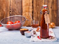 Домашен кетчуп с ябълки и кимион стерилизиран в шишета (зимнина)